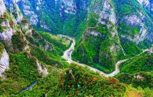 三峡云巅神女天路景区